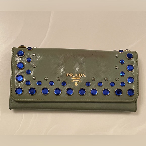 Authentic Prada Vernice Crystal Embellished Lux Lago Paint Green Leather Wallet - Picture 1 of 14